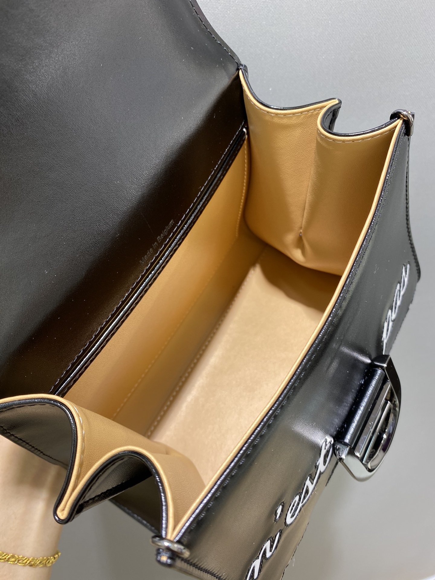 델보 레터링 브리앙 박스백 미니